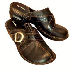 Vintage Thom McAn Women’s Shoes Brown Leather Clogs Slip-On Slides SZ 8